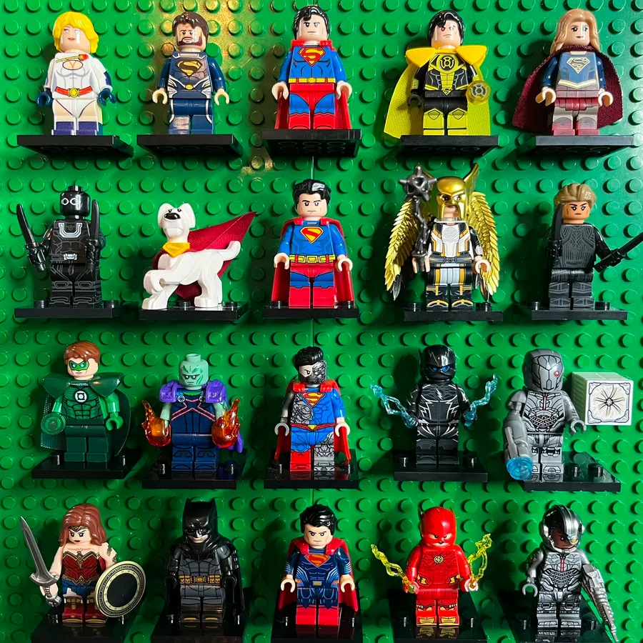 Monos de la línea DC
